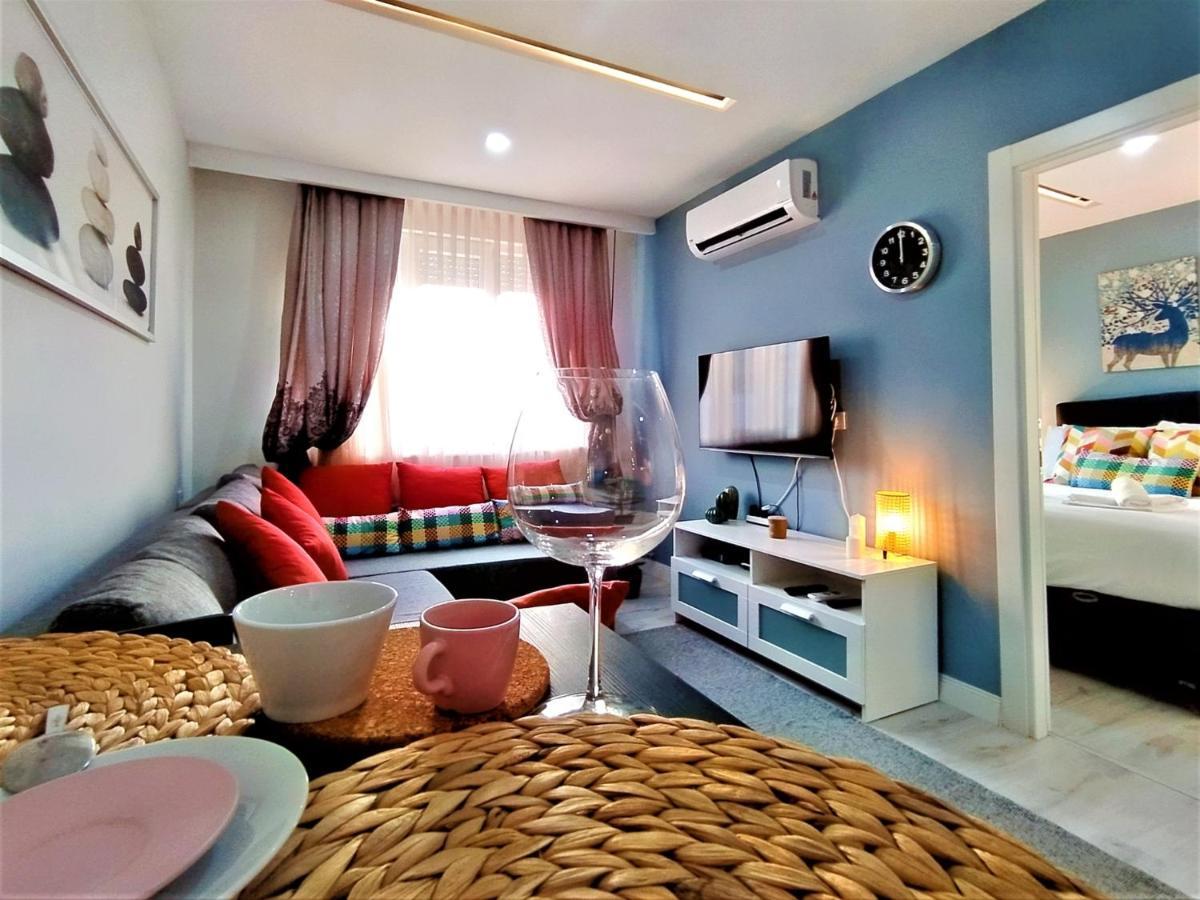 Daire Central And Fully Furnished Flat In Muratpasa *