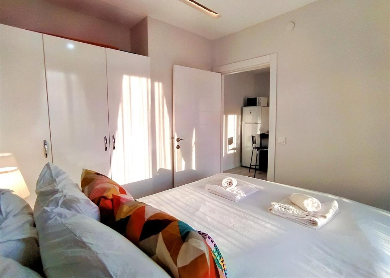 Central And Fully Furnished Flat In Muratpasa Daire *