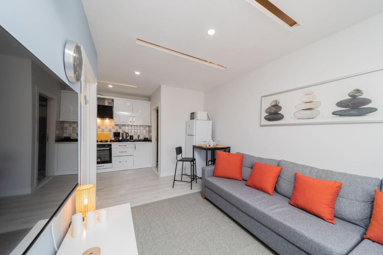 Central And Fully Furnished Flat In Muratpasa Daire Antalya