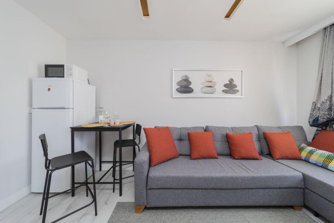 Central And Fully Furnished Flat In Muratpasa Daire Antalya